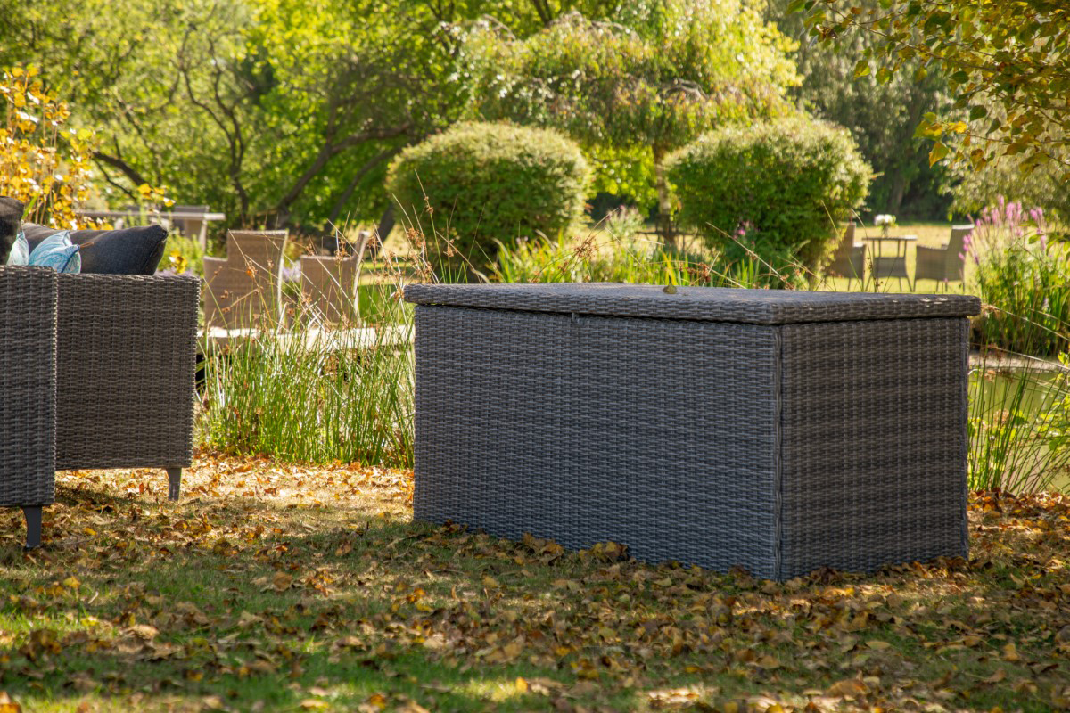LifestyleGarden Bermuda Cushion Box