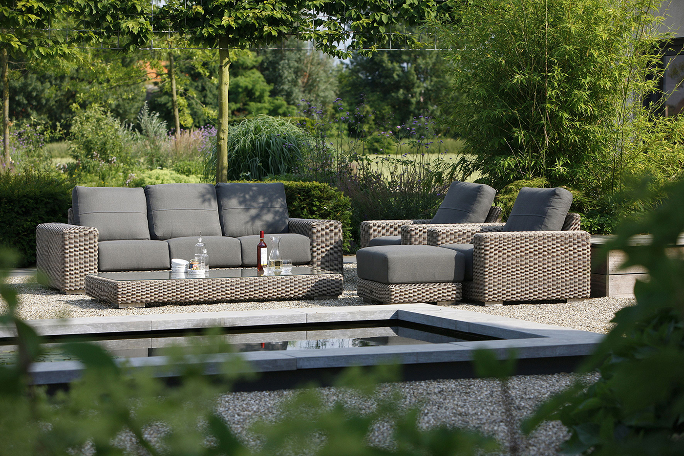 4 Seasons Outdoor Kingston Lounge Set in Pure Weave