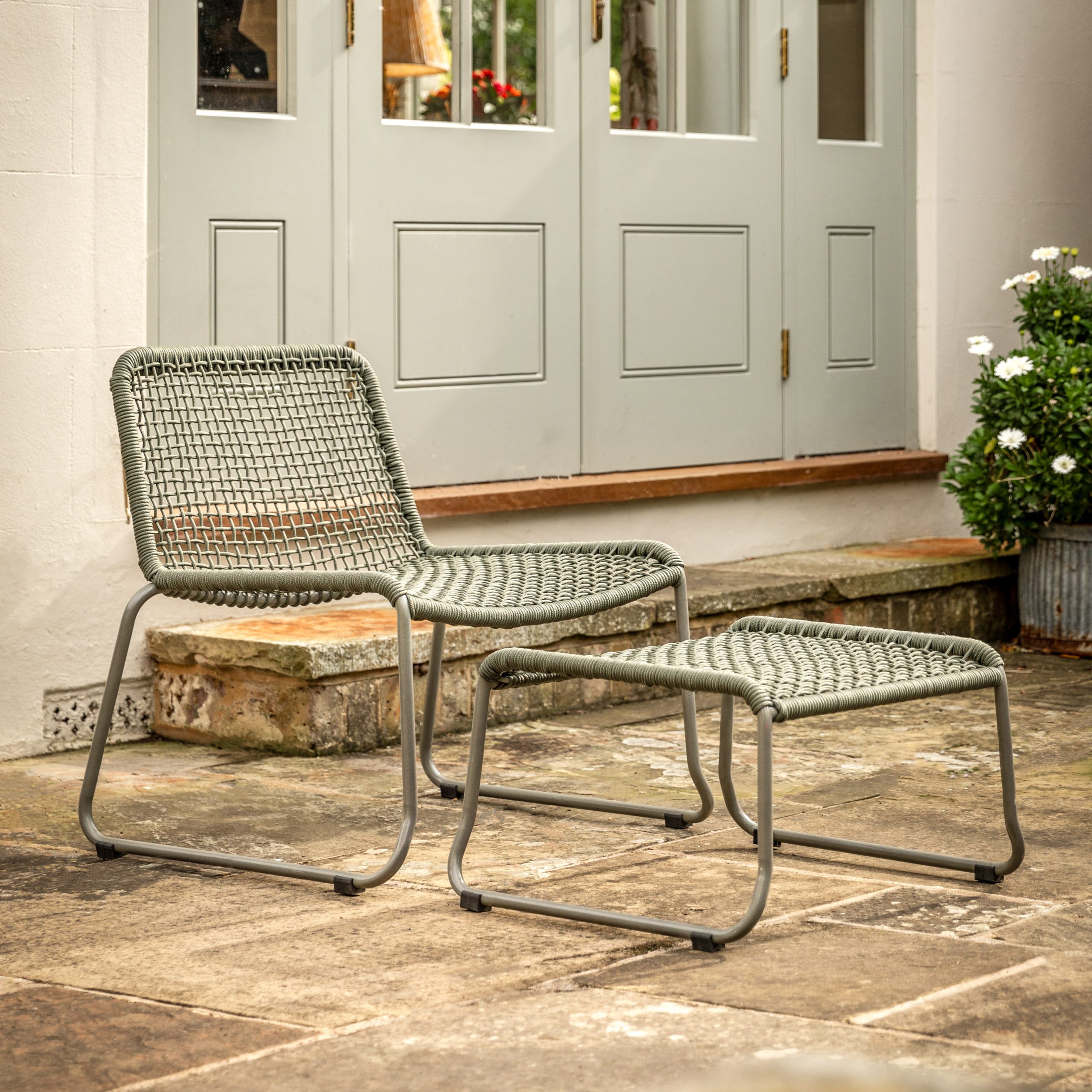 Gallery Outdoor Sassano Lounge Chair with Footstool Green
