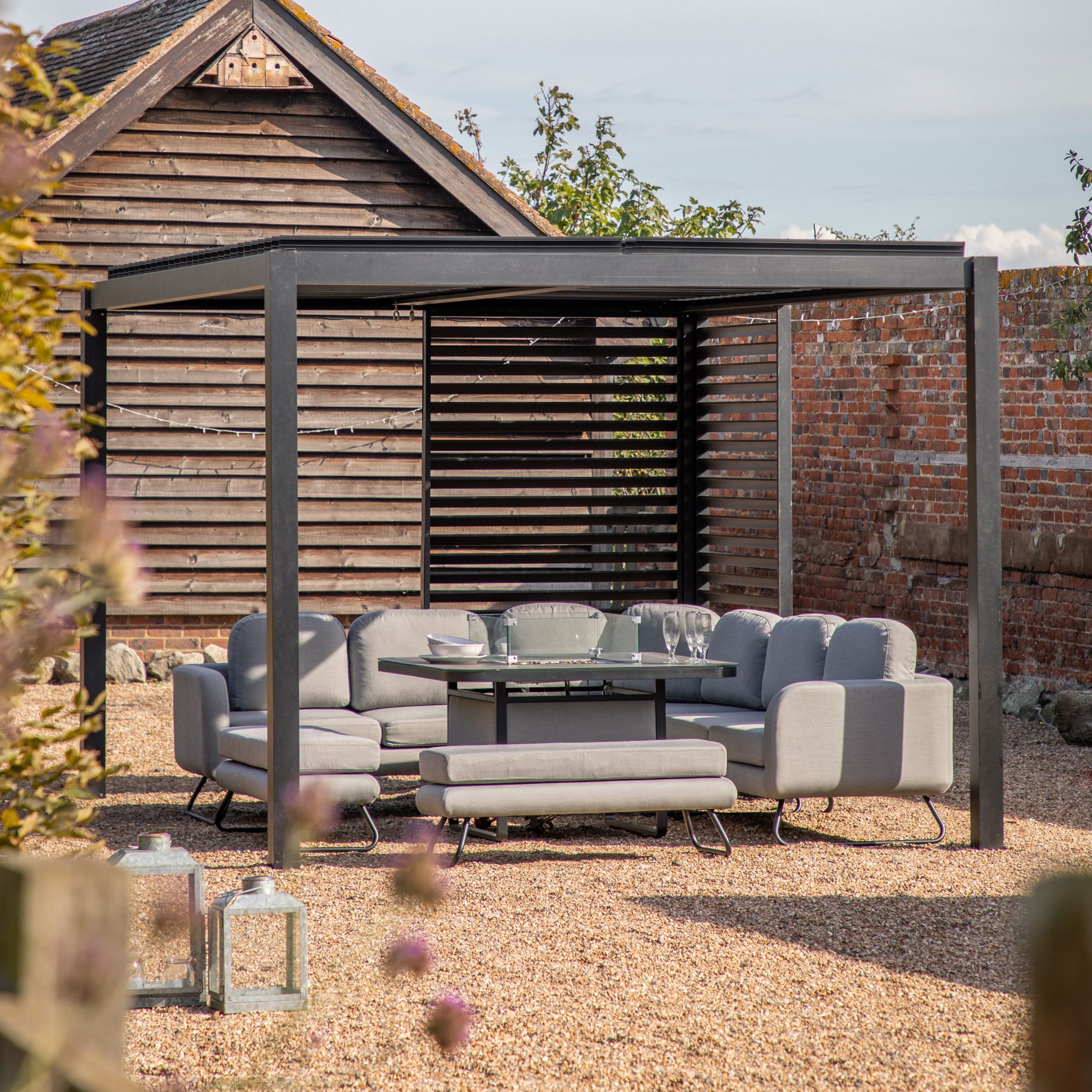 Gallery Outdoor Messina Pergola Black 3000x4000mm