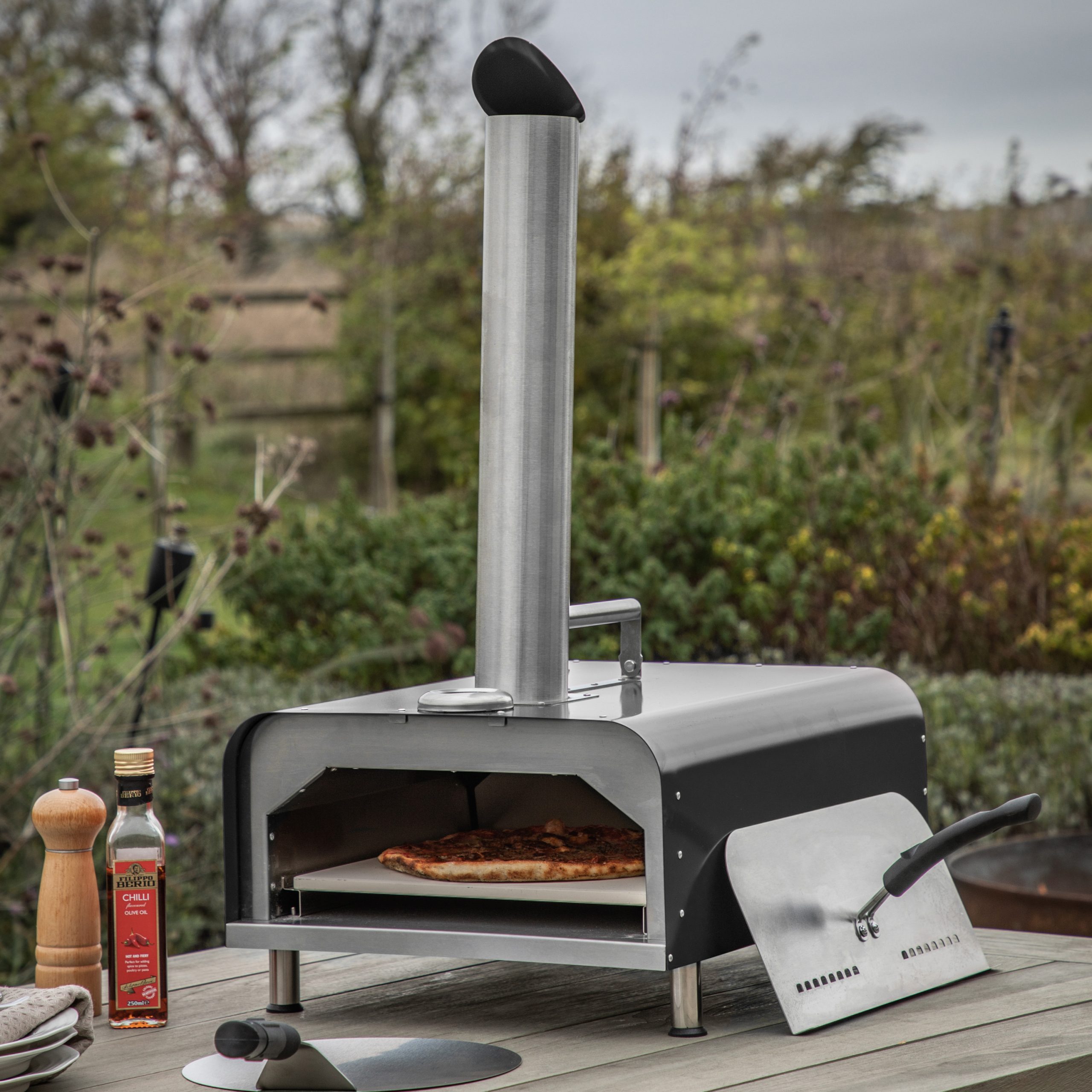 Gallery Outdoor Sassari Pellet Pizza Oven Black