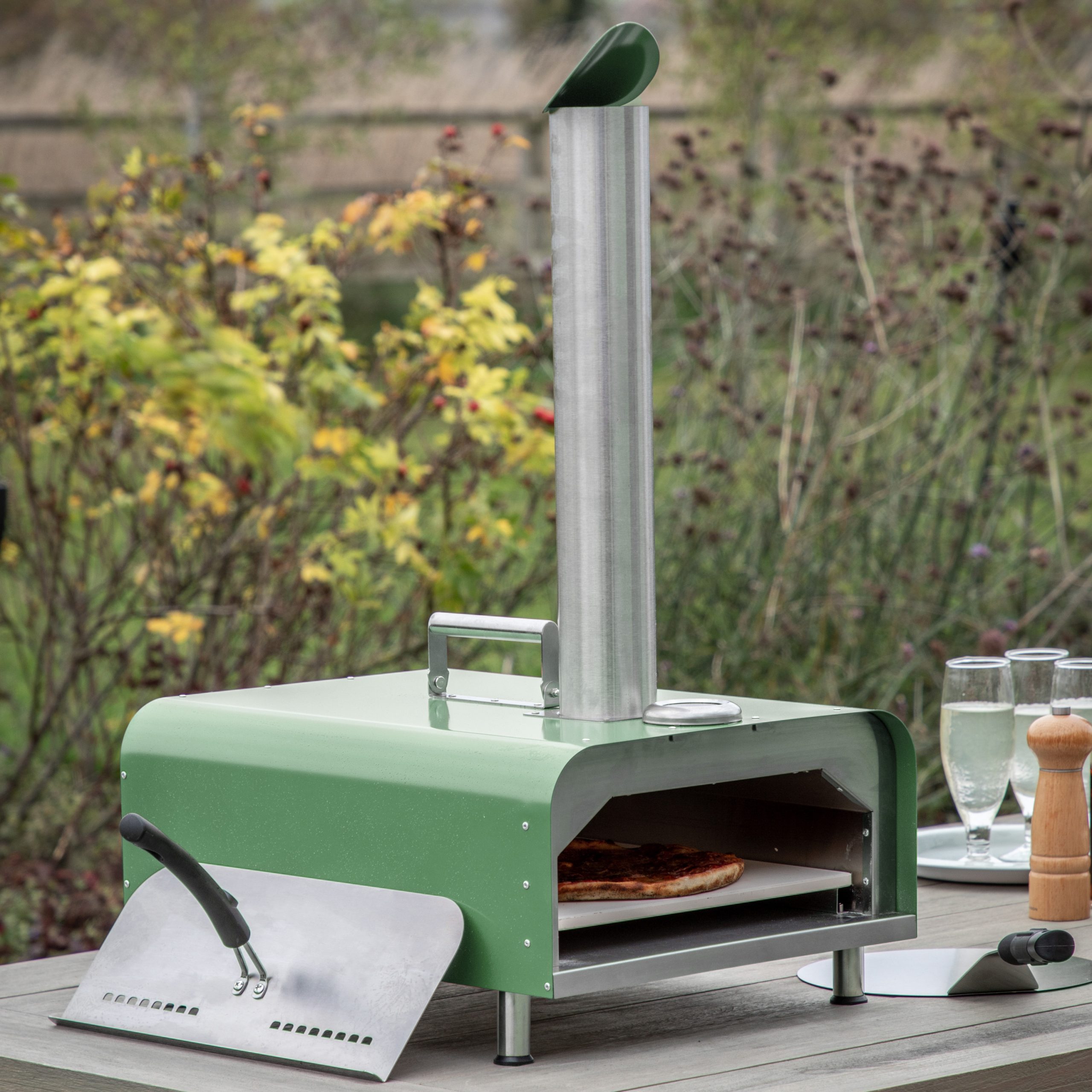 Gallery Outdoor Sassari Pellet Pizza Oven Green