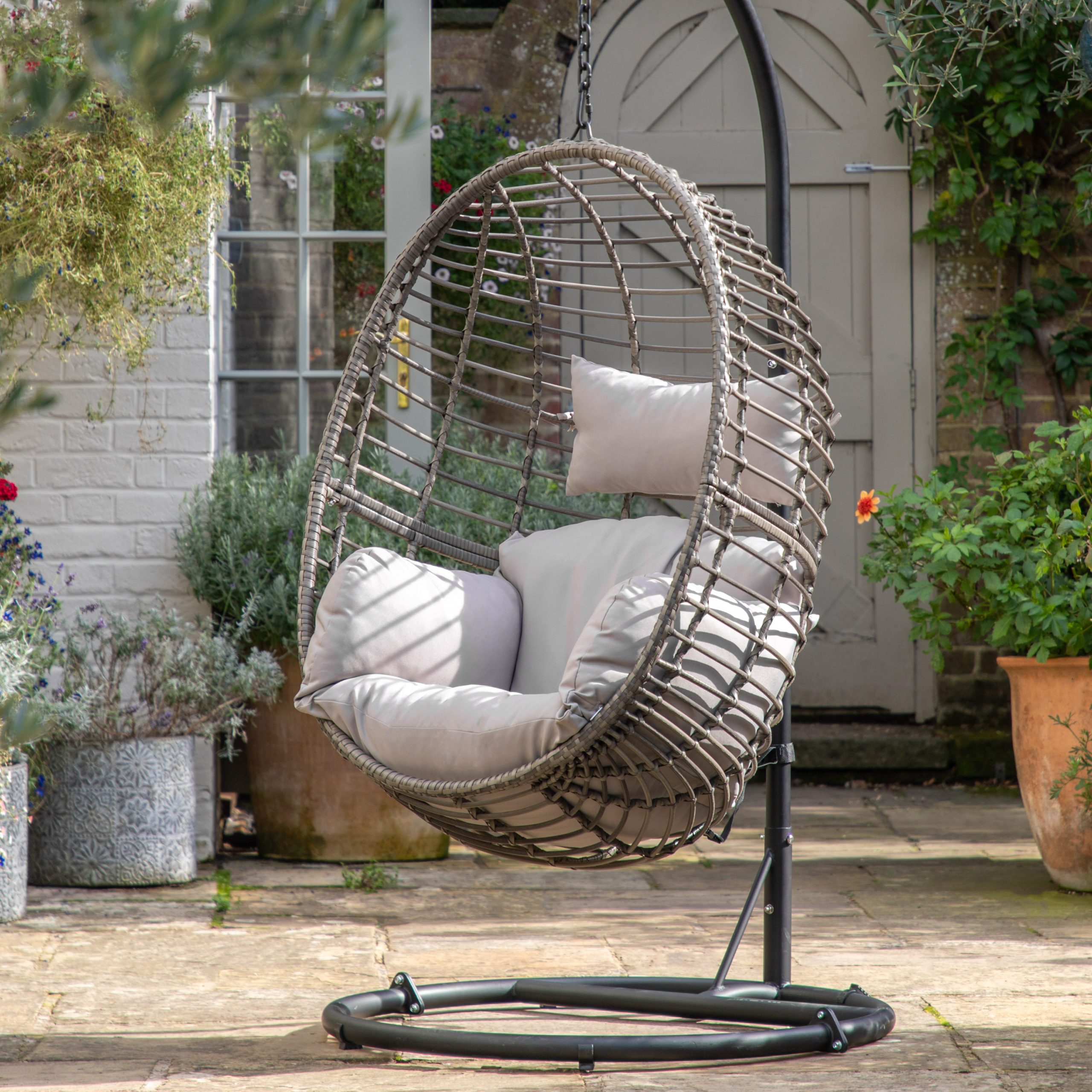 Gallery Outdoor Adanero Hanging Chair