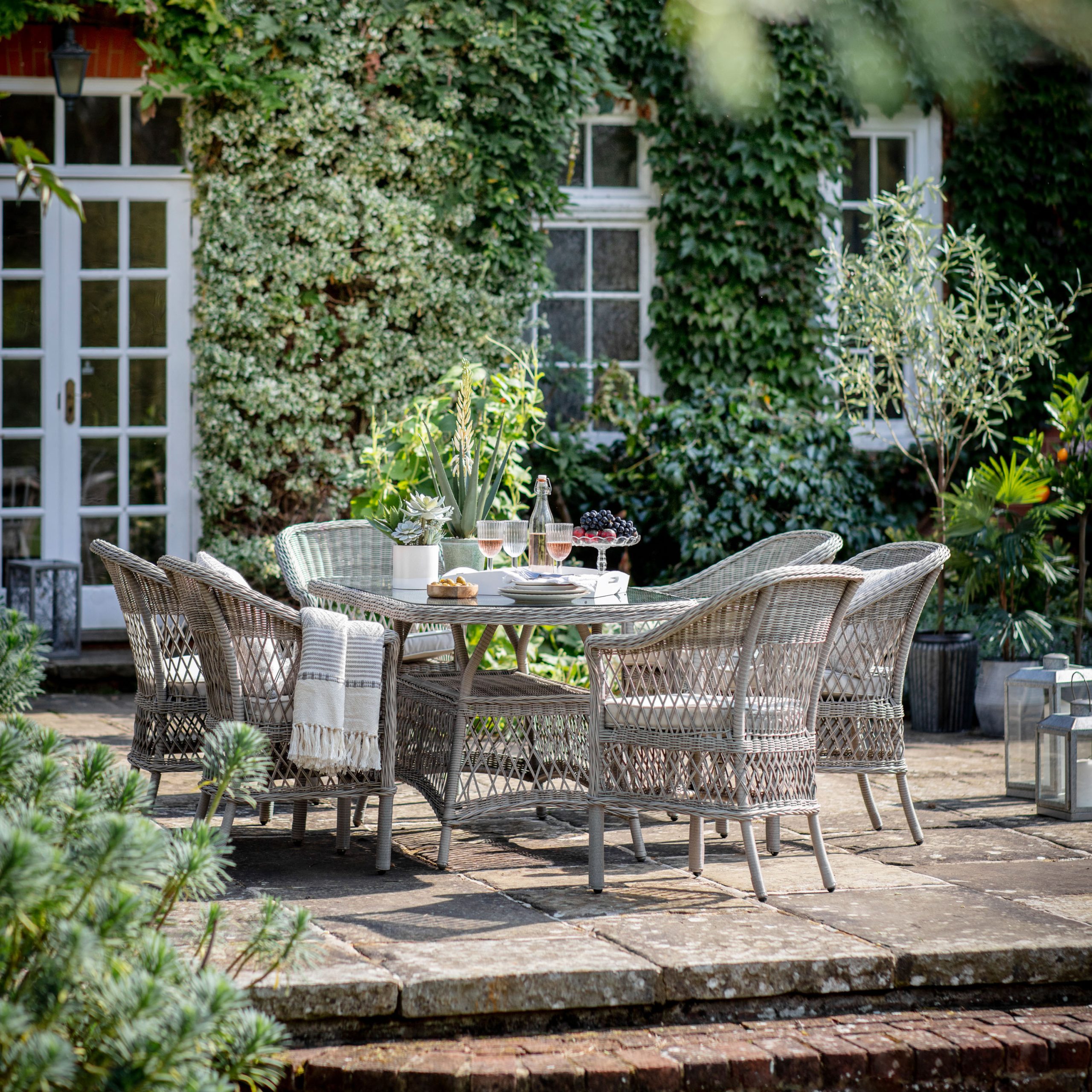  | Garden Furniture Online