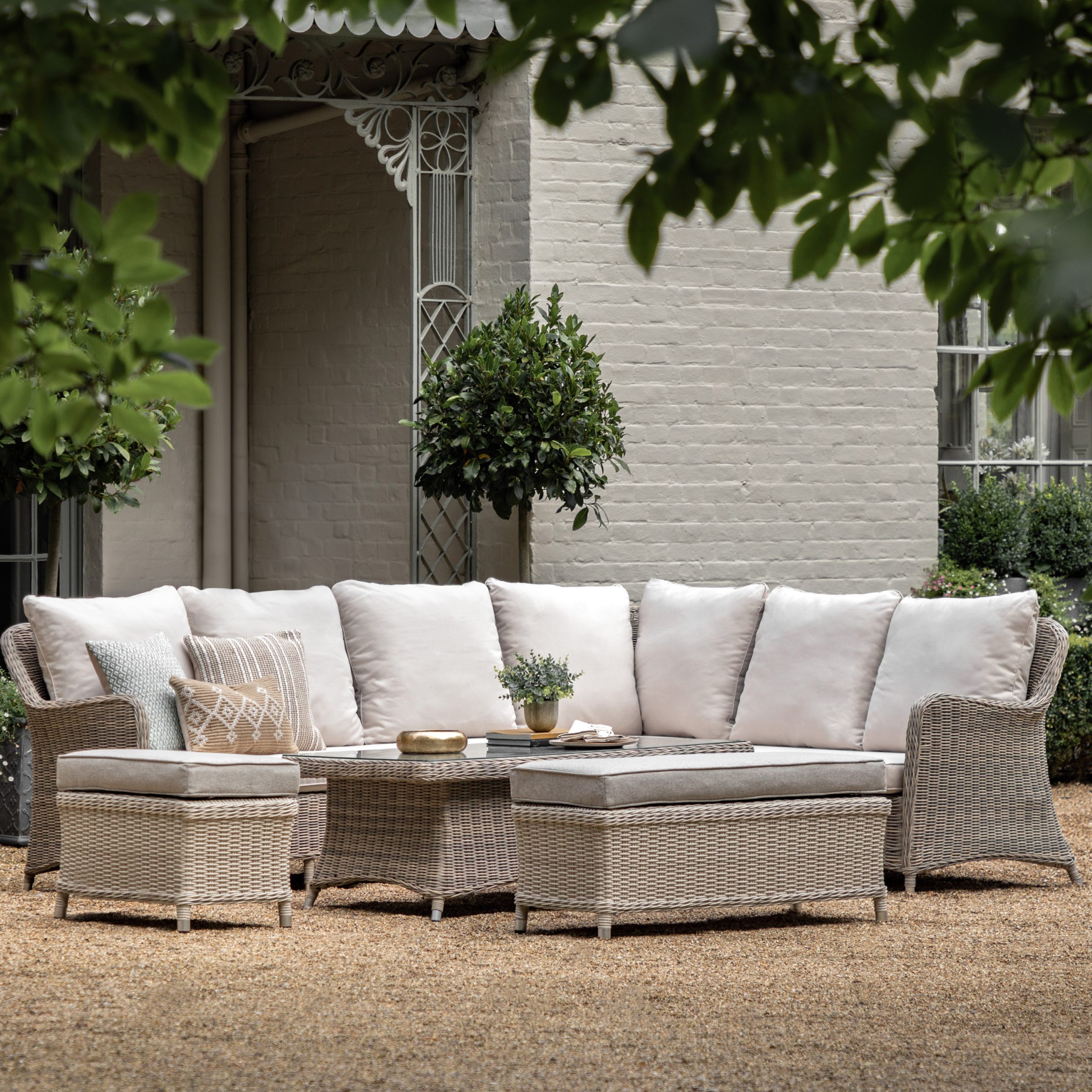  | Garden Furniture Online